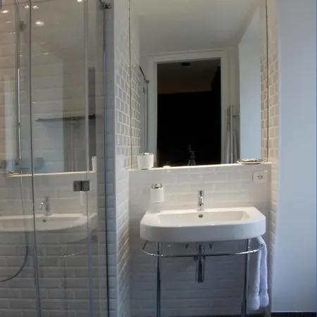 Bed & Breakfast La Maison De Lea Paris