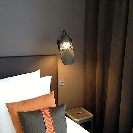 La Maison De Lea Bed & Breakfast Paris